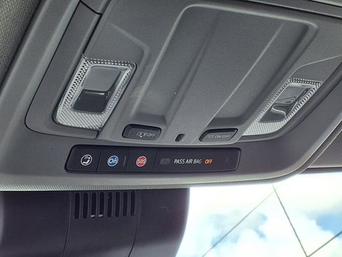 Used 2022 Chevrolet Silverado 1500 LT image 12