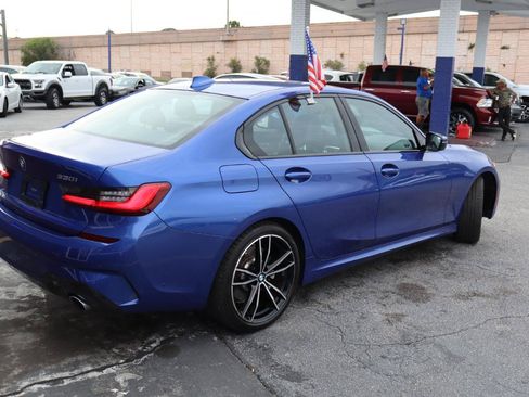 Used 2019 BMW 330i xDrive Sedan w/ M Sport Package AWD/4WD image 3