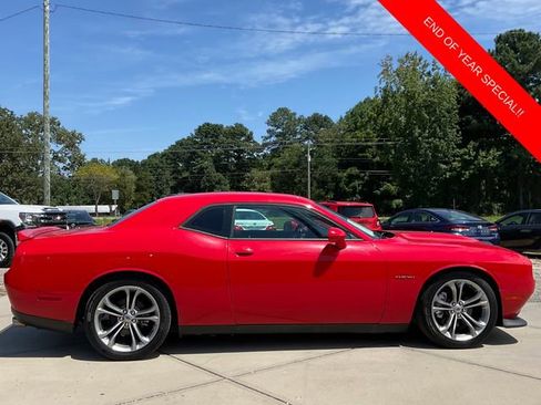 Used 2020 Dodge Challenger R/T image 8