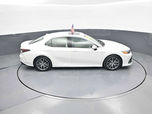 Used 2024 Toyota Camry XLE w/ Navigation Package FWD image 34
