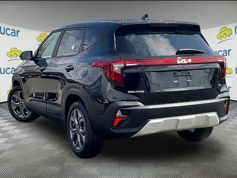 Used 2024 Kia Seltos LX AWD/4WD image 4