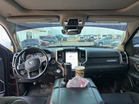 Used 2022 RAM 1500 Laramie AWD/4WD image 12