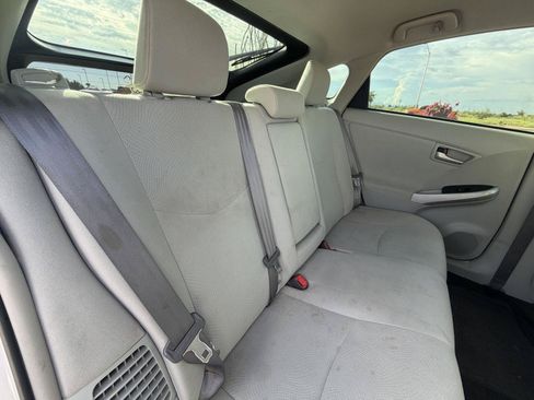 Used 2014 Toyota Prius Two FWD image 18