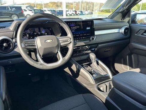 Certified 2024 Chevrolet Colorado LT w/ LT Convenience Package II image 17