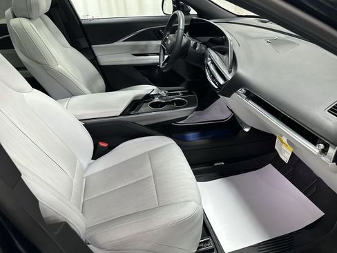 Certified 2024 Cadillac Lyriq Sport w/ LPO, Floor Liner Package AWD/4WD image 18