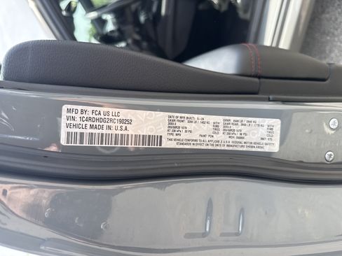 Used 2024 Dodge Durango GT RWD image 29