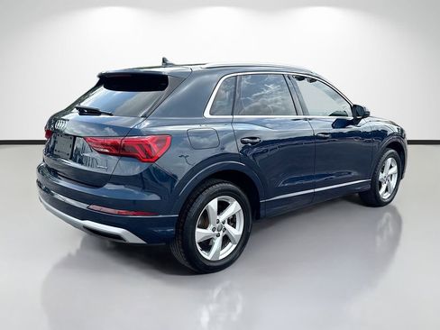 Used 2019 Audi Q3 2.0T Premium Plus w/ Premium Plus Package AWD/4WD image 3