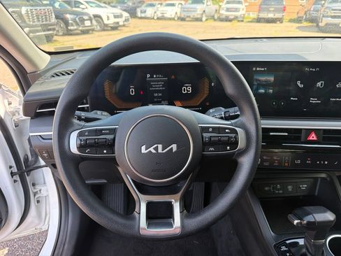 Used 2026 Kia K5 LXS FWD image 12