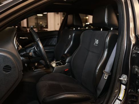 Used 2016 Dodge Charger R/T Scat Pack w/ Technology Group image 11