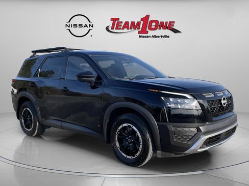 Used 2024 Nissan Pathfinder Rock Creek image 1
