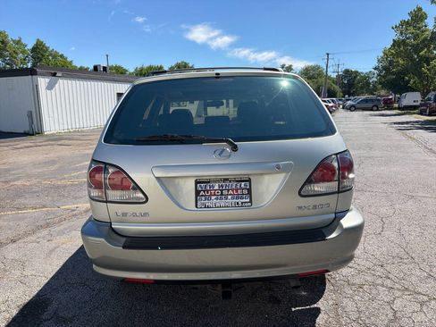 Used 2002 Lexus RX 300 4WD w/ Premium Pkg Plus image 5