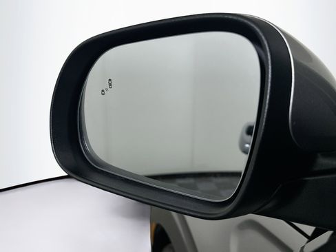 Used 2025 Kia Soul LX w/ LX Technology Package image 16