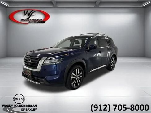 Used 2024 Nissan Pathfinder Platinum w/ Cargo Package FWD image 1
