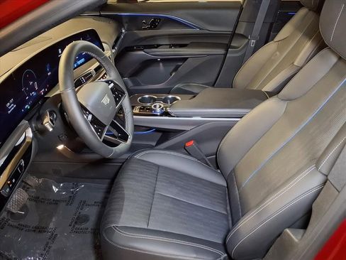 Certified 2025 Cadillac Lyriq Sport image 14