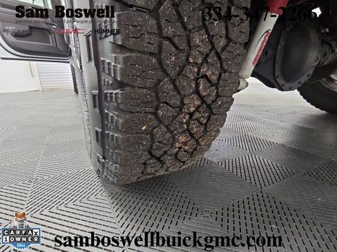 Used 2025 GMC Sierra 2500 AT4 AWD/4WD image 43
