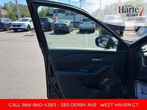 Certified 2024 Nissan Rogue SV w/ SV Premium Package AWD/4WD image 10