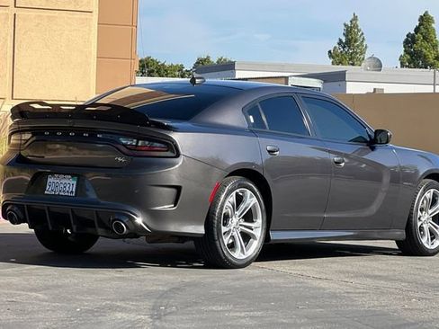 Used 2020 Dodge Charger R/T RWD image 4