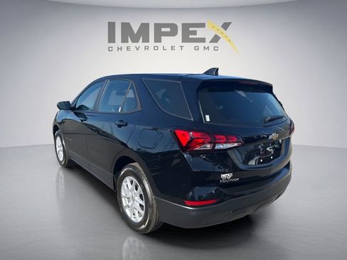 Used 2024 Chevrolet Equinox LS FWD image 3