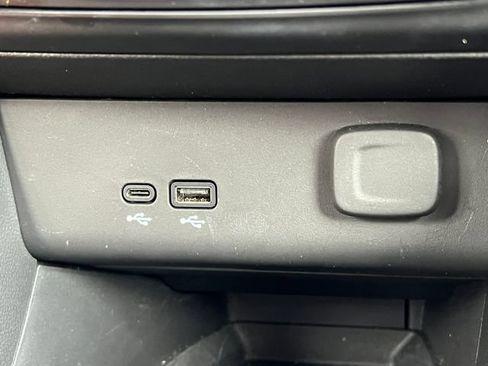 Used 2024 Buick Encore GX Preferred w/ Comfort Package AWD/4WD image 27