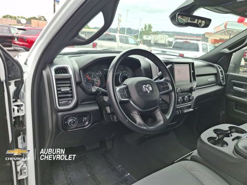 Used 2024 RAM 3500 Big Horn AWD/4WD image 16