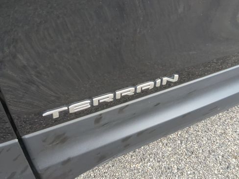 Used 2023 GMC Terrain SLE w/ Driver Convenience Package FWD image 30