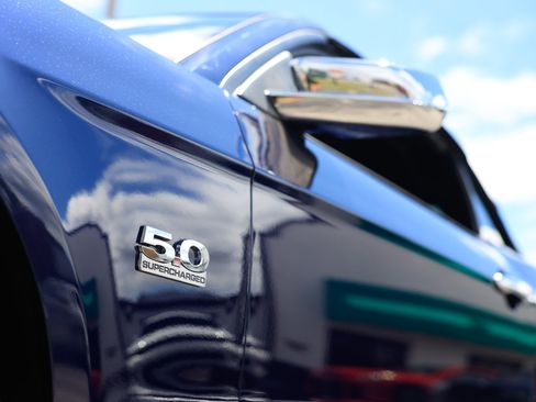 Used 2010 Ford Mustang GT image 40