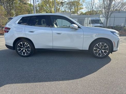 Used 2025 BMW X3 xDrive30i w/ Premium Package image 12