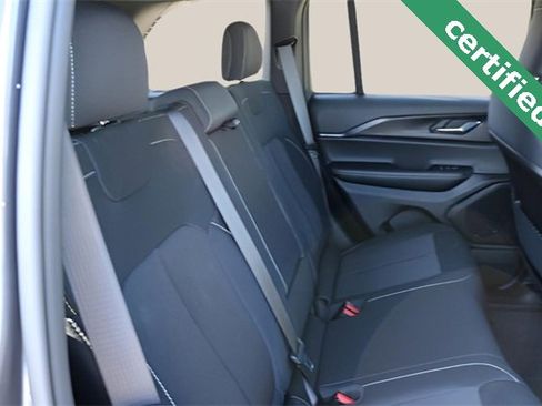 Used 2025 Jeep Grand Cherokee Laredo X image 17