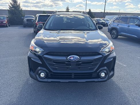 Used 2025 Subaru Outback Premium image 10