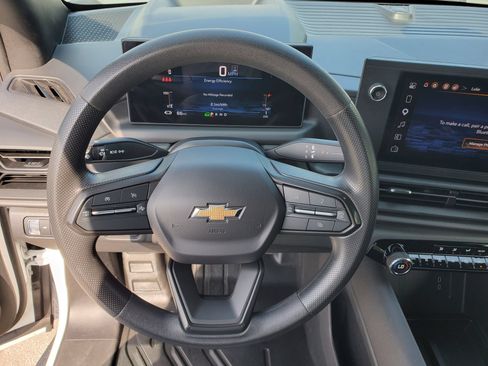 Used 2024 Chevrolet Silverado EV W/T AWD/4WD image 21