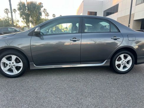 Used 2011 Toyota Corolla S image 3
