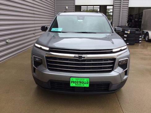 New 2026 Chevrolet Traverse LT w/ Enhanced Driving Package image 3