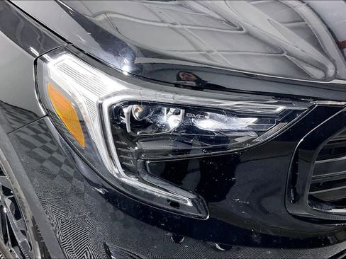 Used 2020 GMC Terrain SLT w/ Preferred Package FWD image 39