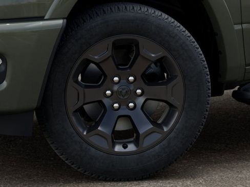 New 2026 RAM 1500 4x4 Crew Cab image 8