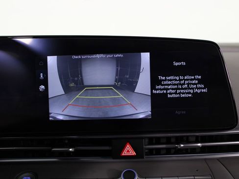 Certified 2024 Hyundai Elantra SEL FWD image 27