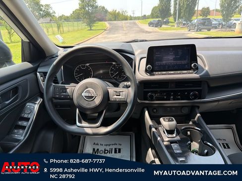 Used 2024 Nissan Rogue S FWD image 27
