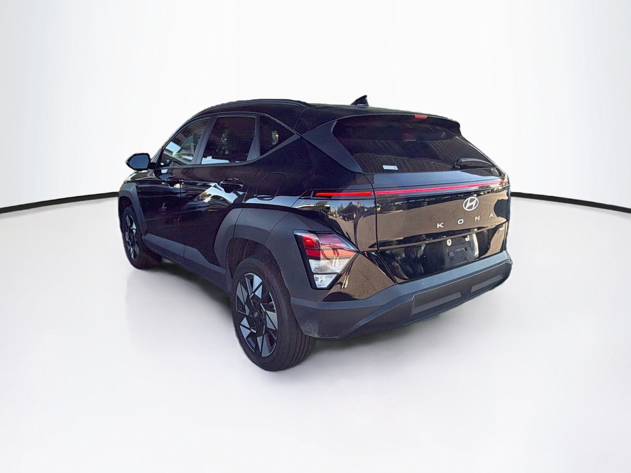 Used 2025 Hyundai Kona SEL AWD/4WD image 5