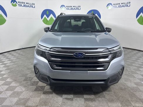 Certified 2025 Subaru Forester Limited image 2