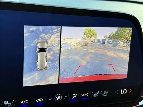 Certified 2024 Chevrolet Traverse RS w/ LPO, Floor Liner Package image 14