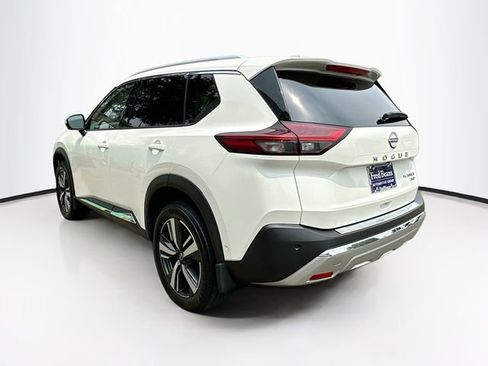 Certified 2023 Nissan Rogue Platinum w/ Platinum Premium Package image 6