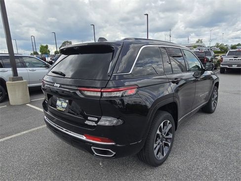 New 2025 Jeep Grand Cherokee Overland w/ Adv Protech Group III image 3