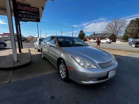 Used 2002 Lexus ES 330 image 3