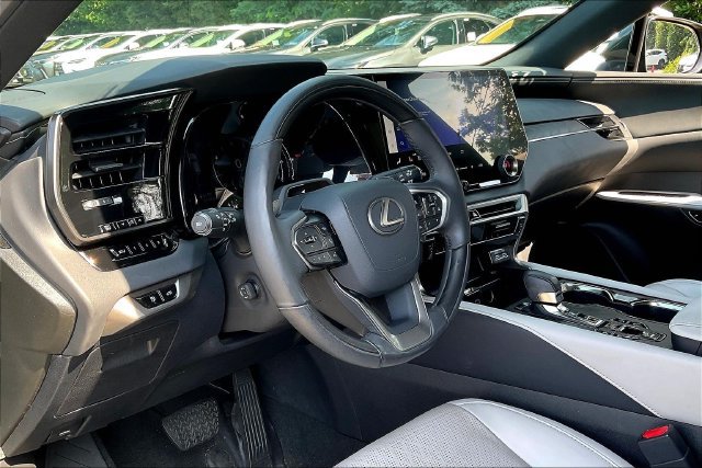 Certified 2023 Lexus RX 350 Premium Plus w/ Accessory Package AWD/4WD image 17