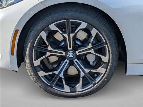 Certified 2025 BMW 330i Sedan w/ Convenience Package image 25