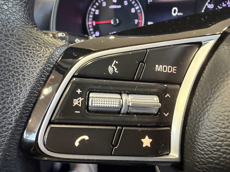 Used 2023 Kia Forte LXS FWD image 24