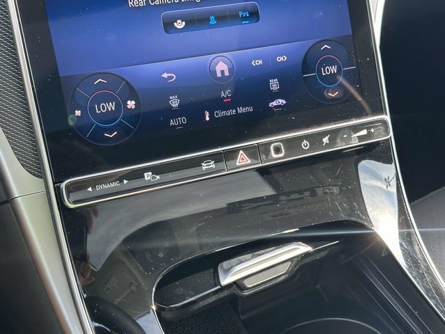 Used 2025 Mercedes-Benz C 300 4MATIC Sedan image 34