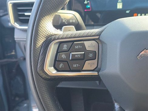 Used 2025 Ford Mustang GT Premium image 22