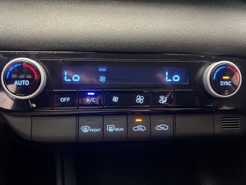 Used 2021 Hyundai Elantra SEL FWD image 20