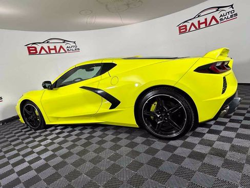 Used 2022 Chevrolet Corvette Stingray Preferred Cpe w/ Z51 Performance Package RWD image 9