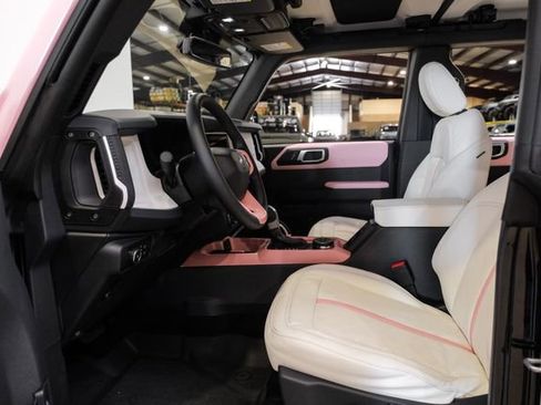 Used 2025 Ford Bronco Heritage Edition image 13